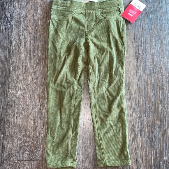 Levi’s size 6 olive green corduroy new nwt Jeggings - Picture 2 of 6